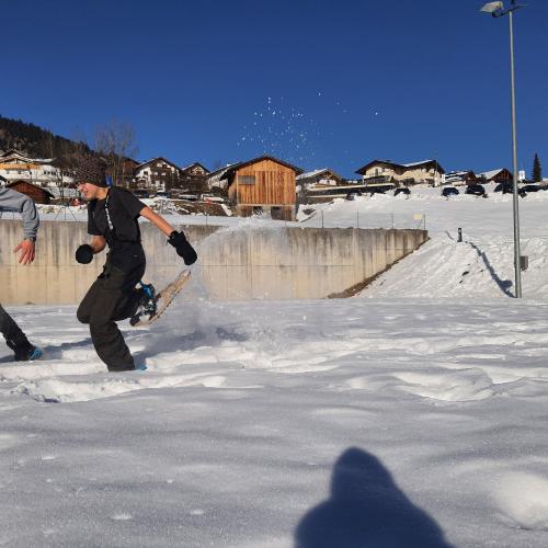 Schneeschuh-Biathlon